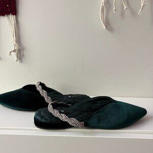Birdies The Swan Flats in  Emerald Crystal Bracelet